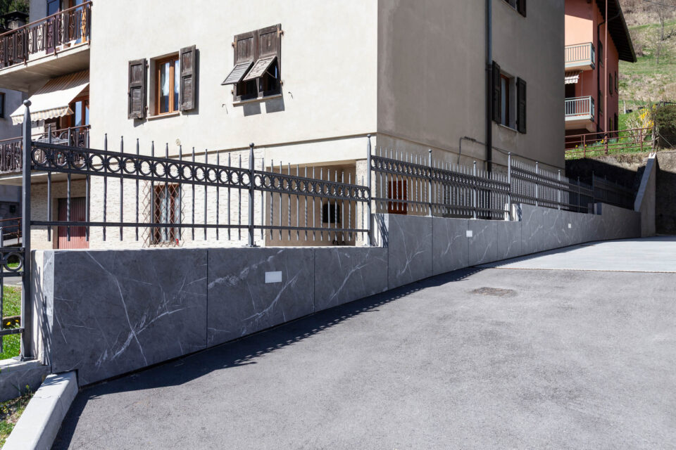 Rivestimento parete in HPL